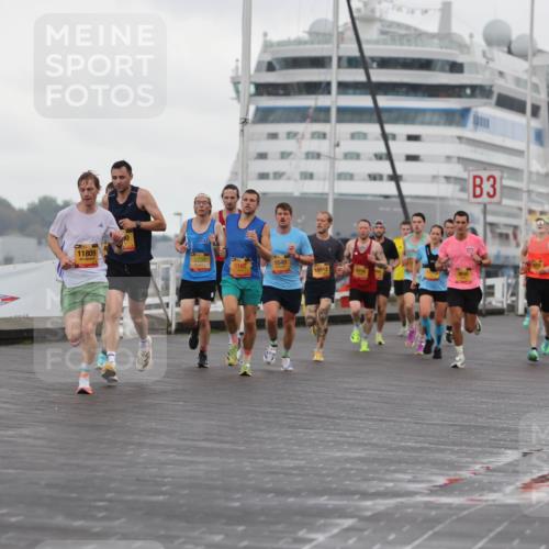 13.09.2026 - Kiel Lauf Andreas Tolksdorf http://msf.ph/oto/10417625 13.09.2026 10:56:42 Kiellinie 7208, 11809, 3730, 6549, 6182, 10512, 3, 81 meine-sportfotos.de