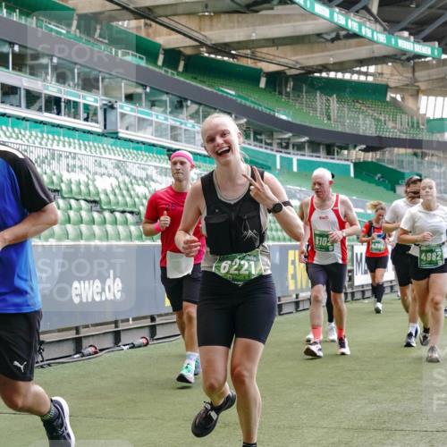 13.09.2026 - 21. swb-Marathon Bremen Michael Burmester http://msf.ph/oto/10417641 13.09.2026 13:20:16 Laufen im Stadion 333, 464, 512, 620, 704, 938, 1066, 1129, 1156, 1409, 1439, 1446, 1506, 1697, 1756, 1808, 1815, 1846, 1916, 2010, 2028, 2064, 2139, 2201, 2224, 2240, 2258, 2278, 2315, 2349, 2394, 2395, 2417, 2437, 2501, 2519, 2533, 2557, 2563, 2588, 2622, 2626, 2689, 2694, 2695, 2702, 2703, 2722, 2736, 2756, 2786, 2793, 2843, 2845, 2886, 2944, 2983, 3004, 3017, 3018, 3031, 3035, 3036, 3037, 3046, 3059, 3070, 3072, 3074, 3102, 3116, 3139, 3189, 3198, 3243, 3263, 3264, 3287, 3310, 3315 meine-sportfotos.de