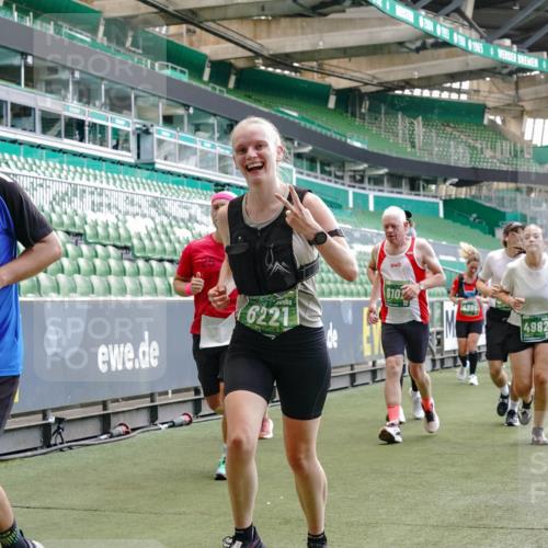 13.09.2026 - 21. swb-Marathon Bremen Michael Burmester http://msf.ph/oto/10417656 13.09.2026 13:20:16 Laufen im Stadion 333, 464, 512, 620, 704, 938, 1066, 1129, 1156, 1409, 1439, 1446, 1506, 1697, 1756, 1808, 1815, 1846, 1916, 2010, 2028, 2064, 2139, 2201, 2224, 2240, 2258, 2278, 2315, 2349, 2394, 2395, 2417, 2437, 2501, 2519, 2533, 2557, 2563, 2588, 2622, 2626, 2689, 2694, 2695, 2702, 2703, 2722, 2736, 2756, 2786, 2793, 2843, 2845, 2886, 2944, 2983, 3004, 3017, 3018, 3031, 3035, 3036, 3037, 3046, 3059, 3070, 3072, 3074, 3102, 3116, 3139, 3189, 3198, 3243, 3263, 3264, 3287, 3310, 3315 meine-sportfotos.de