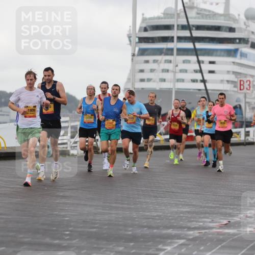 13.09.2026 - Kiel Lauf Andreas Tolksdorf http://msf.ph/oto/10417662 13.09.2026 10:56:42 Kiellinie 7208, 0, 1809, 3730, 5549, 10512, 9855, 6182, 9316, 3 meine-sportfotos.de