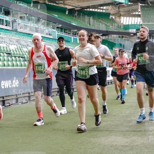 13.09.2026 - 21. swb-Marathon Bremen Michael Burmester http://msf.ph/oto/10417733 13.09.2026 13:20:18 Laufen im Stadion 333, 464, 512, 620, 704, 938, 1066, 1129, 1156, 1409, 1439, 1446, 1506, 1697, 1756, 1808, 1815, 1846, 1916, 2010, 2028, 2064, 2139, 2201, 2224, 2240, 2258, 2278, 2315, 2349, 2394, 2395, 2414, 2417, 2437, 2501, 2519, 2533, 2557, 2563, 2588, 2622, 2626, 2689, 2694, 2695, 2702, 2703, 2722, 2736, 2756, 2786, 2793, 2843, 2845, 2886, 2983, 3004, 3010, 3017, 3018, 3031, 3035, 3036, 3037, 3046, 3059, 3070, 3072, 3074, 3102, 3116, 3139, 3189, 3198, 3243, 3263, 3264, 3287, 3310, 3315 meine-sportfotos.de