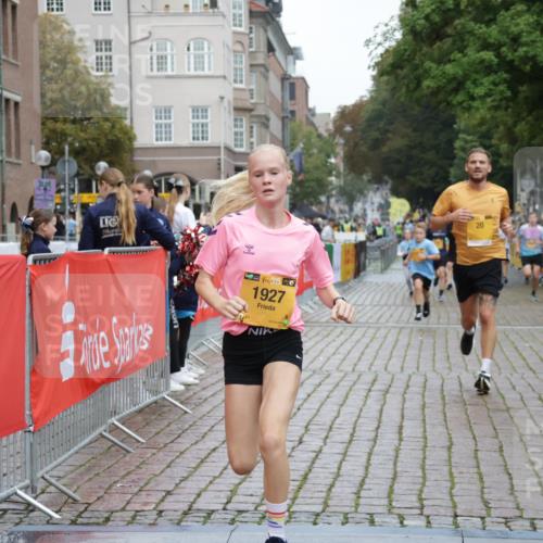 13.09.2026 - Kiel Lauf Yannick Fuchs http://msf.ph/oto/10417751 13.09.2026 09:39:06 Ziel 20, 1702, 1927, 8943, 12496, 682, 3814, 4314, 4518, 4975, 6989, 7747, 8313, 8482, 9759, 9838, 10415, 10894, 3522, 5272, 5398, 5869, 7216, 7431, 8591, 12682, 12833, 1806, 3315, 3344, 4043, 6989, 9825, 11351 meine-sportfotos.de