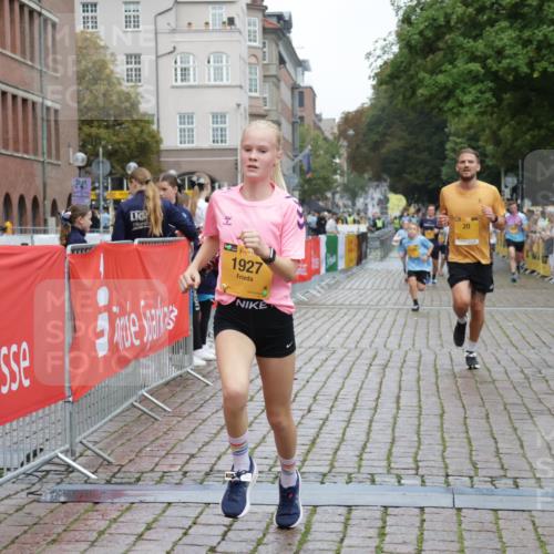 13.09.2026 - Kiel Lauf Yannick Fuchs http://msf.ph/oto/10417757 13.09.2026 09:39:07 Ziel 20, 1702, 1927, 8943, 12496, 682, 3814, 4314, 4518, 4975, 6989, 7747, 8313, 8482, 8943, 9759, 9838, 10415, 10894, 3522, 4104, 5272, 5398, 5869, 7216, 7431, 8591, 12682, 12833, 1806, 3315, 3344, 4043, 4518, 6989, 9825 meine-sportfotos.de