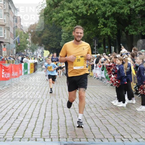 13.09.2026 - Kiel Lauf Yannick Fuchs http://msf.ph/oto/10417777 13.09.2026 09:39:08 Ziel 20, 1702, 1927, 12496, 12682, 682, 3814, 4314, 4518, 4975, 6989, 7747, 8313, 8482, 8943, 9759, 9838, 10415, 10894, 3522, 4104, 5272, 5398, 5869, 7216, 7431, 8591, 8807, 12833, 1806, 3344, 4043, 4518, 4975, 6989, 9825 meine-sportfotos.de
