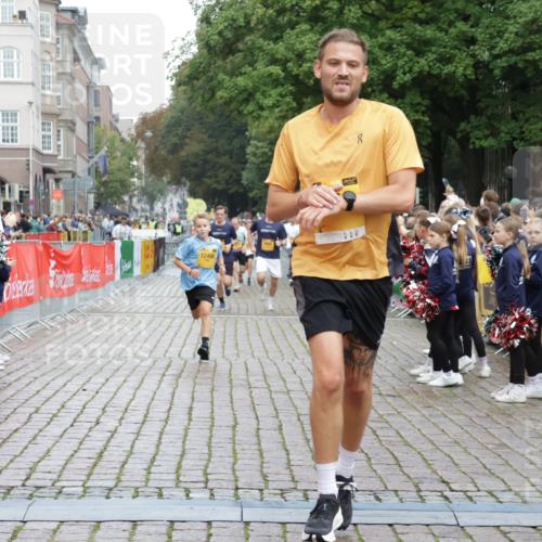 13.09.2026 - Kiel Lauf Yannick Fuchs http://msf.ph/oto/10417815 13.09.2026 09:39:09 Ziel 20, 1702, 1927, 5869, 7431, 12496, 12682, 682, 3814, 4314, 4518, 4975, 7747, 8313, 8482, 8943, 9759, 9838, 10415, 10894, 3522, 4104, 5272, 5398, 7216, 8591, 8807, 12833, 1806, 4043, 4518, 4975, 6989, 9825 meine-sportfotos.de