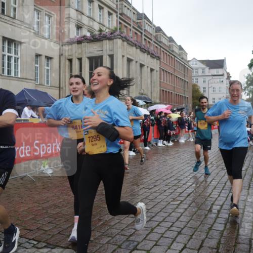 13.09.2026 - Kiel Lauf Yannick Fuchs http://msf.ph/oto/10417821 13.09.2026 10:49:56 Ziel 136, 253, 1401, 1452, 2733, 3008, 3076, 3164, 3459, 4039, 4317, 4921, 5115, 5350, 5370, 5685, 6827, 6830, 6831, 7437, 8185, 8237, 8459, 8595, 8977, 9037, 9449, 10171, 10216, 10237, 10297, 10534, 10703, 10767, 11414, 11485, 11524, 11712, 12590, 959, 1388, 1770, 2010, 2133, 2167, 2245, 2668, 2705, 3259, 3294, 3311, 3508, 3528, 3979, 4049, 4169, 4937, 5054, 5179, 5651, 5741, 5849, 6024, 6034, 6157, 6292, 6321, 6339, 6877, 7011, 8644, 9037 meine-sportfotos.de