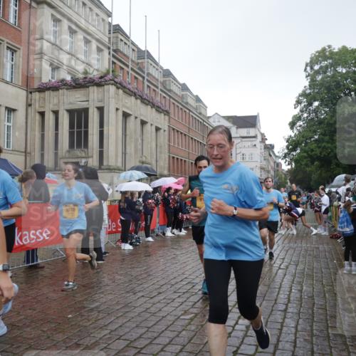 13.09.2026 - Kiel Lauf Yannick Fuchs http://msf.ph/oto/10417826 13.09.2026 10:49:56 Ziel 136, 253, 1401, 1452, 2733, 3008, 3076, 3164, 3459, 4039, 4317, 4921, 5115, 5350, 5370, 5685, 6827, 6830, 6831, 7437, 8185, 8237, 8459, 8595, 8977, 9037, 9449, 10171, 10216, 10237, 10297, 10534, 10703, 10767, 11414, 11485, 11524, 11712, 12590, 959, 1388, 1770, 2010, 2133, 2167, 2245, 2668, 2705, 3259, 3294, 3311, 3508, 3528, 3979, 4049, 4169, 4937, 5054, 5179, 5651, 5741, 5849, 6024, 6034, 6157, 6292, 6321, 6339, 6877, 7011, 8644, 9037 meine-sportfotos.de