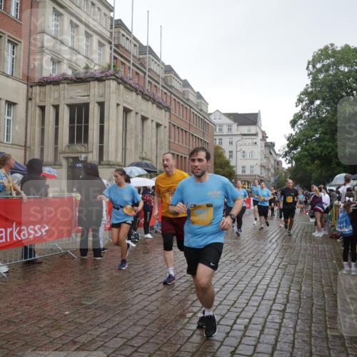 13.09.2026 - Kiel Lauf Yannick Fuchs http://msf.ph/oto/10417862 13.09.2026 10:49:58 Ziel 136, 253, 1401, 1452, 2733, 2901, 3008, 3076, 3164, 4039, 4317, 4921, 5115, 5370, 5438, 5685, 6827, 6830, 6831, 7437, 8185, 8237, 8459, 8595, 9449, 10171, 10216, 10237, 10297, 10534, 10767, 11414, 11437, 11485, 11524, 11712, 12590, 12664, 959, 1388, 1770, 2133, 2167, 2245, 2668, 2705, 3008, 3164, 3259, 3294, 3311, 3459, 3508, 3528, 3979, 4049, 4169, 4937, 5054, 5179, 5350, 5370, 5651, 5741, 5849, 6024, 6034, 6157, 6292, 6321, 6339, 6827, 6877, 7011, 8644, 8977, 9037, 177 meine-sportfotos.de