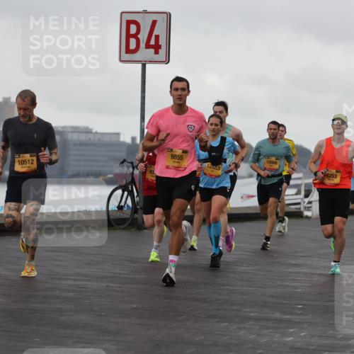 13.09.2026 - Kiel Lauf Andreas Tolksdorf http://msf.ph/oto/10417881 13.09.2026 10:56:48 Kiellinie 4, 39, 10512, 93, 9855, 12683, 10008, 3970, 9253 meine-sportfotos.de