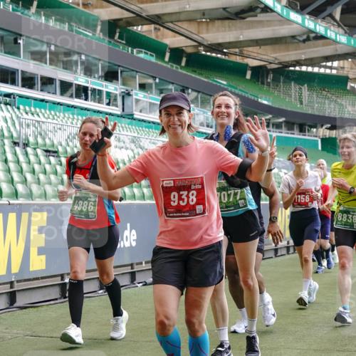 13.09.2026 - 21. swb-Marathon Bremen Michael Burmester http://msf.ph/oto/10417882 13.09.2026 13:20:21 Laufen im Stadion 333, 464, 512, 620, 704, 938, 1066, 1129, 1156, 1409, 1439, 1446, 1506, 1697, 1756, 1808, 1815, 1846, 1916, 2010, 2028, 2064, 2139, 2201, 2224, 2240, 2258, 2278, 2315, 2349, 2394, 2395, 2414, 2417, 2437, 2501, 2519, 2533, 2557, 2563, 2588, 2626, 2689, 2694, 2695, 2702, 2703, 2722, 2736, 2756, 2786, 2793, 2843, 2845, 2886, 2983, 3004, 3010, 3017, 3018, 3031, 3035, 3036, 3037, 3046, 3059, 3070, 3072, 3074, 3102, 3116, 3139, 3189, 3198, 3243, 3263, 3264, 3310, 3315 meine-sportfotos.de