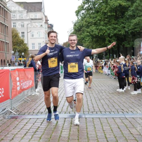 13.09.2026 - Kiel Lauf Yannick Fuchs http://msf.ph/oto/10417893 13.09.2026 09:39:15 Ziel 20, 1927, 5272, 5398, 5869, 7216, 7431, 12496, 12682, 12833, 682, 1702, 1927, 3814, 4314, 7747, 8313, 8482, 8943, 9759, 9838, 10415, 10894, 3522, 4104, 8591, 8807, 9351, 9444, 3814, 4518, 4975, 6989, 8482, 10415 meine-sportfotos.de