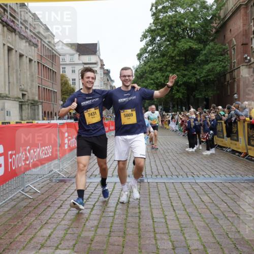 13.09.2026 - Kiel Lauf Yannick Fuchs http://msf.ph/oto/10417913 13.09.2026 09:39:16 Ziel 20, 5272, 5398, 5869, 7216, 7431, 12496, 12682, 12833, 682, 1702, 1927, 4314, 7747, 8313, 8482, 8943, 9759, 9838, 10415, 10894, 3522, 4104, 8591, 8807, 9351, 9444, 3814, 4518, 4975, 8482, 9759, 10415 meine-sportfotos.de