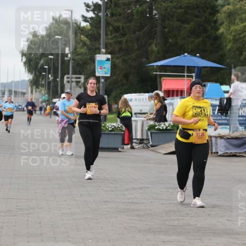 13.09.2026 - Kiel Lauf Andreas Tolksdorf http://msf.ph/oto/10417932 13.09.2026 10:08:18 Kiellinie 84, 3, 12370, 7400, 1103, 7720 meine-sportfotos.de