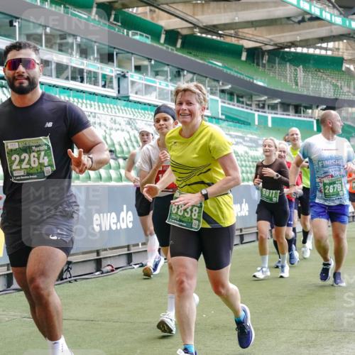 13.09.2026 - 21. swb-Marathon Bremen Michael Burmester http://msf.ph/oto/10417958 13.09.2026 13:20:23 Laufen im Stadion 333, 464, 512, 620, 704, 938, 1066, 1129, 1156, 1409, 1439, 1446, 1506, 1697, 1756, 1808, 1815, 1846, 1916, 2010, 2028, 2064, 2139, 2201, 2224, 2240, 2258, 2278, 2315, 2349, 2394, 2395, 2414, 2417, 2437, 2501, 2519, 2533, 2557, 2563, 2588, 2626, 2689, 2694, 2695, 2702, 2703, 2722, 2736, 2756, 2786, 2793, 2843, 2845, 2886, 2983, 3004, 3010, 3017, 3018, 3031, 3035, 3036, 3037, 3046, 3059, 3070, 3072, 3074, 3102, 3116, 3139, 3189, 3198, 3243, 3263, 3264, 3310, 3315 meine-sportfotos.de