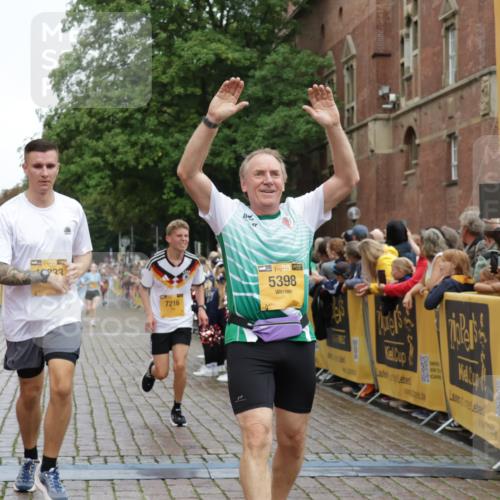 13.09.2026 - Kiel Lauf Yannick Fuchs http://msf.ph/oto/10417983 13.09.2026 09:39:19 Ziel 5272, 5398, 5869, 7216, 7431, 12496, 12682, 12833, 20, 682, 1702, 1927, 4314, 7747, 8313, 8943, 9759, 9838, 10894, 3522, 4104, 8591, 8807, 9351, 9444, 10303, 3814, 7747, 8482, 9759, 10415 meine-sportfotos.de