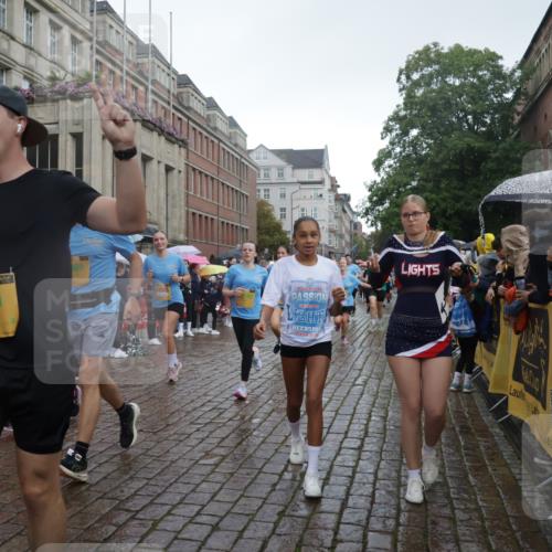 13.09.2026 - Kiel Lauf Yannick Fuchs http://msf.ph/oto/10417992 13.09.2026 10:50:05 Ziel 124, 136, 253, 723, 1057, 1401, 1452, 2709, 2733, 2901, 3076, 4317, 4714, 4921, 5115, 5438, 5685, 5804, 6445, 7788, 8185, 8375, 8459, 8665, 10171, 10216, 10237, 10297, 11437, 11485, 11776, 12590, 12664, 12747, 253, 959, 1388, 1452, 2167, 2245, 2668, 2705, 2733, 3008, 3164, 3259, 3294, 3311, 3459, 3508, 3528, 3979, 4039, 4049, 5179, 5350, 5370, 5651, 5849, 6024, 6157, 6292, 6321, 6339, 6827, 6830, 6831, 6877, 7011, 8237, 8644, 8977, 9037, 177, 3259, 6321, 8717 meine-sportfotos.de