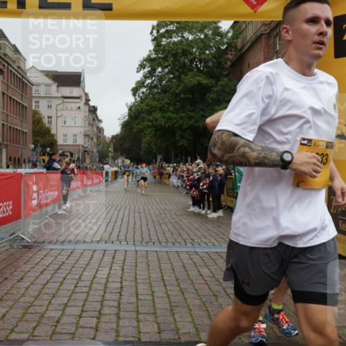 13.09.2026 - Kiel Lauf Yannick Fuchs http://msf.ph/oto/10418020 13.09.2026 09:39:21 Ziel 3522, 5272, 5398, 5869, 7216, 7431, 8591, 12682, 12833, 20, 682, 1702, 1927, 4314, 7747, 8313, 8943, 9838, 10894, 12496, 4104, 8807, 9351, 9444, 9782, 10303, 10769, 12172, 3814, 7747, 8482, 9759, 10415, 10894 meine-sportfotos.de