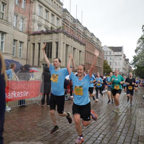 13.09.2026 - Kiel Lauf Yannick Fuchs http://msf.ph/oto/10418037 13.09.2026 10:50:08 Ziel 124, 707, 723, 1057, 1401, 2709, 2901, 3889, 4317, 4714, 5115, 5394, 5438, 5804, 6445, 7788, 7806, 8375, 8398, 8459, 8665, 9949, 10237, 10297, 11391, 11437, 11485, 11776, 12664, 12747, 136, 253, 1388, 1452, 2167, 2245, 2668, 2733, 3008, 3076, 3164, 3294, 3311, 3459, 3508, 3979, 4039, 4049, 4921, 5115, 5179, 5350, 5370, 5651, 5685, 5849, 6024, 6157, 6292, 6339, 6827, 6830, 6831, 6877, 7011, 8237, 8644, 8977, 9037, 177, 3259, 6321, 8717 meine-sportfotos.de