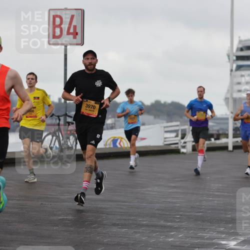 13.09.2026 - Kiel Lauf Andreas Tolksdorf http://msf.ph/oto/10418064 13.09.2026 10:56:51 Kiellinie 4, 3253, 600, 3970 meine-sportfotos.de