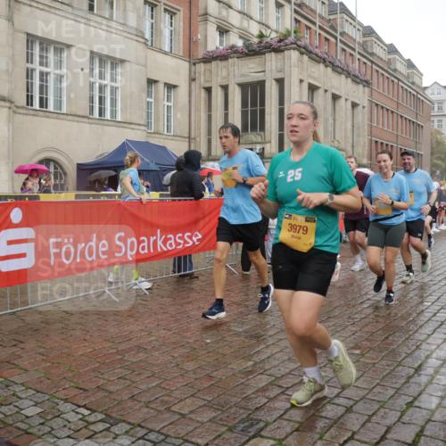 13.09.2026 - Kiel Lauf Yannick Fuchs http://msf.ph/oto/10418069 13.09.2026 10:50:09 Ziel 124, 706, 707, 723, 1057, 1154, 1401, 2709, 2901, 3889, 4317, 4714, 5394, 5438, 5804, 6445, 7788, 7806, 8375, 8398, 8665, 9034, 9423, 9949, 10237, 11391, 11437, 11776, 12664, 12747, 136, 253, 1388, 1452, 2167, 2245, 2668, 2733, 3008, 3076, 3164, 3294, 3311, 3459, 3508, 3979, 4039, 4049, 4921, 5115, 5179, 5350, 5370, 5651, 5685, 5849, 6024, 6157, 6292, 6339, 6827, 6830, 6831, 6877, 7011, 8237, 8644, 8977, 9037, 177, 3259, 6321, 8717 meine-sportfotos.de