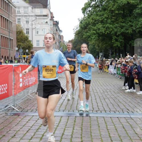 13.09.2026 - Kiel Lauf Yannick Fuchs http://msf.ph/oto/10418070 13.09.2026 09:39:27 Ziel 3522, 4104, 7216, 8591, 8807, 12833, 20, 682, 1702, 1927, 4314, 5272, 5398, 5869, 7431, 8313, 8943, 9838, 12496, 12682, 12833, 2510, 4090, 4605, 4862, 9351, 9367, 9444, 9782, 10303, 10769, 12172, 682, 4314, 7747, 8313, 9838, 10894 meine-sportfotos.de