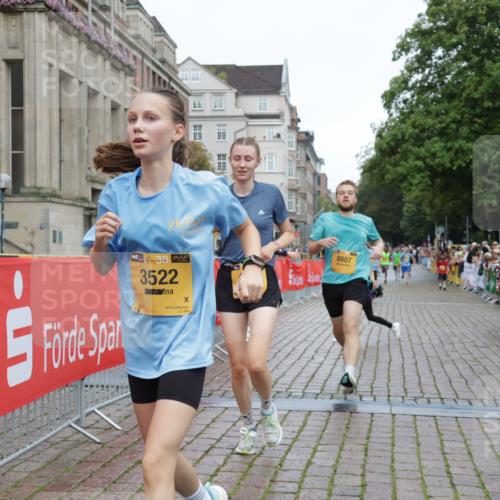 13.09.2026 - Kiel Lauf Yannick Fuchs http://msf.ph/oto/10418086 13.09.2026 09:39:29 Ziel 3522, 4104, 7216, 8591, 8807, 9351, 20, 682, 1702, 1927, 5272, 5398, 5869, 7216, 7431, 8943, 9838, 12496, 12682, 12833, 2510, 4090, 4605, 4862, 8620, 9367, 9444, 9782, 10303, 10769, 12172, 682, 4314, 8313, 8943, 9838, 10894 meine-sportfotos.de