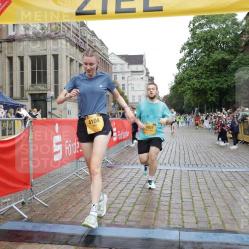 13.09.2026 - Kiel Lauf Yannick Fuchs http://msf.ph/oto/10418098 13.09.2026 09:39:30 Ziel 3522, 4104, 8591, 8807, 9351, 9444, 20, 682, 1702, 1927, 5272, 5398, 5869, 7216, 7431, 8943, 12496, 12682, 12833, 2510, 4090, 4605, 4862, 8620, 9367, 9782, 10303, 10769, 12172, 682, 4314, 8313, 8943, 9838, 10894 meine-sportfotos.de