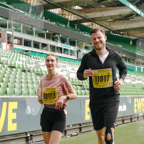 13.09.2026 - 21. swb-Marathon Bremen Michael Burmester http://msf.ph/oto/10418099 13.09.2026 10:42:58 Laufen im Stadion 10002, 10004, 10005, 10148, 10271, 10303, 10330, 10335, 10361, 10362, 10395, 10396, 10402, 10422, 10461, 10462, 10474, 10490, 10491, 10519, 10546, 10547, 10557, 10572, 10605, 10606, 10665, 10752, 10773, 10776, 10784, 10805, 10854, 10880, 10889, 10899, 10900, 10909, 10963, 10977, 11026, 11027, 11041, 11078, 11084, 11085, 11090, 11097, 11098, 11140, 11173, 11192, 11217, 11264, 11274, 11333, 11337, 11448, 11456, 11461, 11482 meine-sportfotos.de