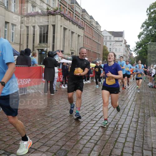 13.09.2026 - Kiel Lauf Yannick Fuchs http://msf.ph/oto/10418127 13.09.2026 10:50:13 Ziel 124, 177, 706, 707, 723, 1008, 1057, 1154, 2709, 2901, 3436, 3889, 4714, 4743, 5394, 5456, 5804, 6248, 6250, 6445, 7788, 7791, 7806, 8375, 8398, 8665, 8779, 9034, 9231, 9423, 9949, 11391, 11413, 11545, 11776, 12664, 12747, 136, 253, 1388, 1401, 1452, 2245, 2668, 2733, 2901, 3008, 3076, 3164, 3294, 3311, 3459, 3508, 4039, 4049, 4317, 4921, 5115, 5350, 5370, 5438, 5651, 5685, 5849, 6024, 6157, 6827, 6830, 6831, 6877, 7011, 8237, 8644, 8977, 9037, 3259, 6321, 8717 meine-sportfotos.de