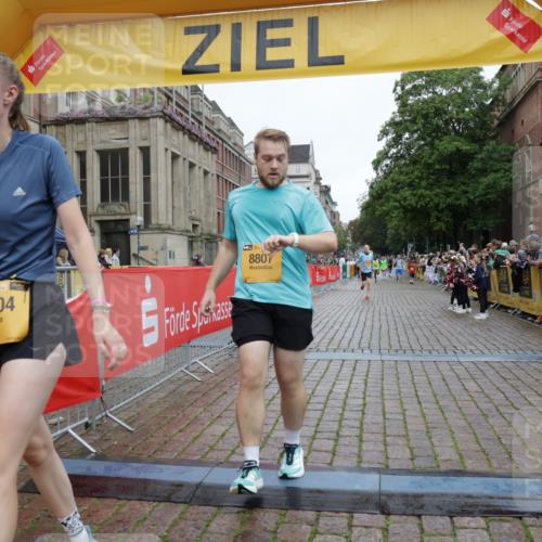 13.09.2026 - Kiel Lauf Yannick Fuchs http://msf.ph/oto/10418129 13.09.2026 09:39:31 Ziel 3522, 4104, 8591, 8807, 9351, 9444, 20, 1702, 1927, 5272, 5398, 5869, 7216, 7431, 8943, 12496, 12682, 12833, 2510, 4090, 4605, 4862, 8620, 9367, 9782, 10303, 10769, 12172, 682, 4314, 8313, 8943, 9838 meine-sportfotos.de