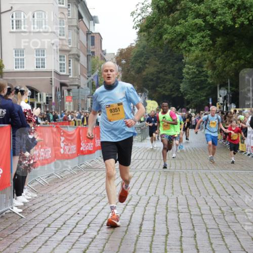 13.09.2026 - Kiel Lauf Yannick Fuchs http://msf.ph/oto/10418148 13.09.2026 09:39:33 Ziel 3522, 4104, 8591, 8807, 9351, 9444, 10303, 20, 1702, 1927, 5272, 5398, 5869, 7216, 7431, 12496, 12682, 12833, 2510, 4090, 4605, 4862, 8620, 9367, 9782, 10031, 10769, 11034, 12172, 682, 4314, 8313, 8943, 9838 meine-sportfotos.de