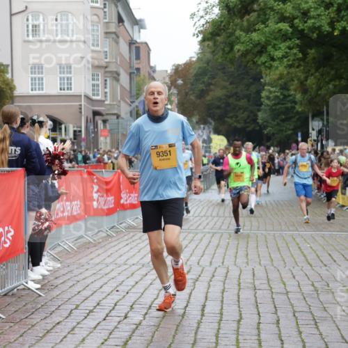 13.09.2026 - Kiel Lauf Yannick Fuchs http://msf.ph/oto/10418153 13.09.2026 09:39:33 Ziel 3522, 4104, 8591, 8807, 9351, 9444, 10303, 20, 1702, 1927, 5272, 5398, 5869, 7216, 7431, 12496, 12682, 12833, 2510, 4090, 4605, 4862, 8620, 9367, 9782, 10031, 10769, 11034, 12172, 682, 4314, 8313, 8943, 9838 meine-sportfotos.de