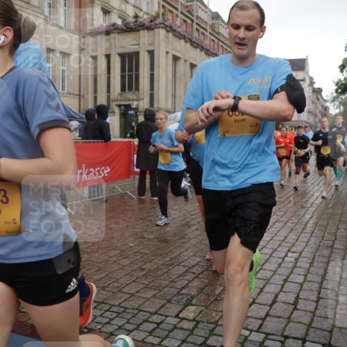 13.09.2026 - Kiel Lauf Yannick Fuchs http://msf.ph/oto/10418185 13.09.2026 10:50:16 Ziel 124, 177, 706, 707, 723, 1008, 1154, 2709, 3214, 3216, 3436, 3889, 4270, 4714, 4743, 5394, 5456, 5804, 6248, 6250, 6445, 7788, 7791, 7806, 8375, 8398, 8665, 8753, 8779, 8865, 8866, 8880, 9034, 9231, 9325, 9423, 9949, 10382, 11391, 11413, 11545, 11614, 136, 253, 723, 1057, 1388, 1401, 1452, 2245, 2733, 2901, 3008, 3076, 3164, 3294, 3311, 3459, 3508, 4039, 4317, 4921, 5115, 5350, 5370, 5438, 5685, 5804, 5849, 6024, 6157, 6445, 6827, 6830, 6831, 7011, 8237, 8644, 8977, 9037 meine-sportfotos.de
