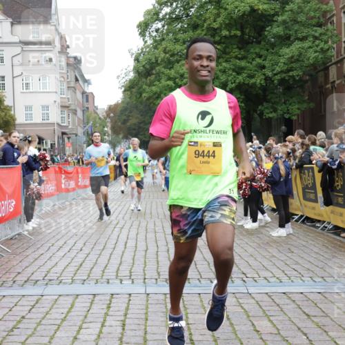 13.09.2026 - Kiel Lauf Yannick Fuchs http://msf.ph/oto/10418213 13.09.2026 09:39:38 Ziel 4862, 8807, 9351, 9444, 9782, 10303, 10769, 12172, 20, 1702, 1927, 3522, 4104, 5272, 5398, 5869, 7216, 7431, 8591, 8807, 12496, 12682, 12833, 2123, 2510, 4090, 4605, 6209, 8620, 9367, 10031, 11034, 1702, 1927, 8943 meine-sportfotos.de