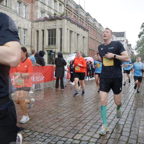 13.09.2026 - Kiel Lauf Yannick Fuchs http://msf.ph/oto/10418223 13.09.2026 10:50:18 Ziel 124, 177, 213, 706, 707, 835, 1008, 1154, 1779, 2709, 3214, 3216, 3436, 3889, 4270, 4714, 4743, 5394, 5456, 6248, 6250, 7788, 7791, 7806, 8398, 8753, 8779, 8865, 8866, 8880, 9034, 9231, 9325, 9423, 9949, 10382, 11391, 11413, 11545, 11614, 12117, 136, 253, 723, 1057, 1388, 1401, 1452, 2709, 2733, 2901, 3008, 3076, 3164, 3311, 3459, 3508, 4039, 4317, 4921, 5115, 5350, 5370, 5438, 5685, 5804, 5849, 6157, 6445, 6827, 6830, 6831, 7011, 8237, 8644, 8977, 9037 meine-sportfotos.de