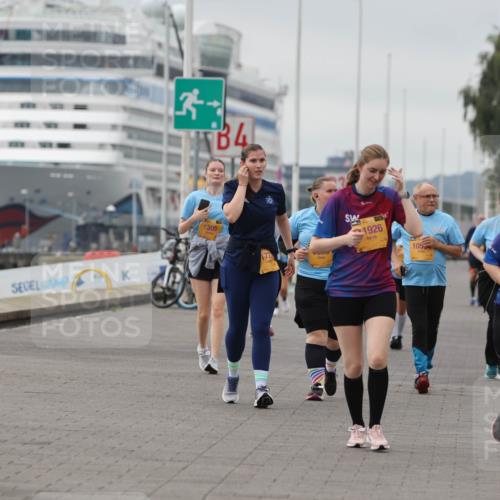 13.09.2026 - Kiel Lauf Andreas Tolksdorf http://msf.ph/oto/10418243 13.09.2026 10:08:25 Kiellinie 84, 1305, 1926, 105, 39, 12370 meine-sportfotos.de