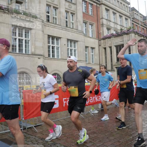 13.09.2026 - Kiel Lauf Yannick Fuchs http://msf.ph/oto/10418248 13.09.2026 10:50:22 Ziel 177, 213, 274, 576, 706, 707, 835, 1008, 1154, 1779, 1980, 3032, 3214, 3216, 3436, 3737, 3769, 3889, 4270, 4743, 5100, 5456, 6127, 6248, 6250, 7791, 7806, 8086, 8365, 8398, 8753, 8779, 8865, 8866, 8880, 9034, 9231, 9325, 9423, 9949, 10382, 11391, 11413, 11545, 11614, 12117, 12288, 124, 136, 253, 723, 1057, 1401, 1452, 2709, 2733, 2901, 3008, 3076, 3164, 3459, 4039, 4317, 4714, 4921, 5115, 5350, 5370, 5394, 5438, 5685, 5804, 6445, 6827, 6830, 6831, 8237, 8977 meine-sportfotos.de