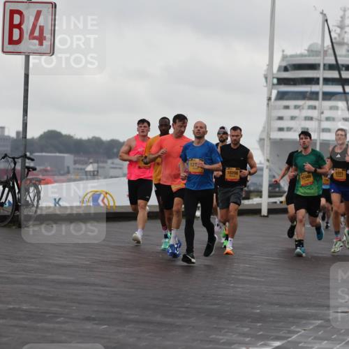 13.09.2026 - Kiel Lauf Andreas Tolksdorf http://msf.ph/oto/10418276 13.09.2026 10:56:56 Kiellinie 11089, 4, 121, 10208, 12449, 8371, 2565, 3, 219, 2562 meine-sportfotos.de