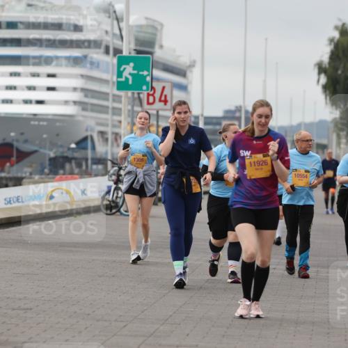 13.09.2026 - Kiel Lauf Andreas Tolksdorf http://msf.ph/oto/10418280 13.09.2026 10:08:25 Kiellinie 1305, 4, 123, 11926, 10554, 12370 meine-sportfotos.de