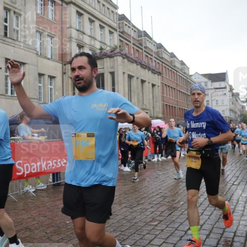13.09.2026 - Kiel Lauf Yannick Fuchs http://msf.ph/oto/10418287 13.09.2026 10:50:23 Ziel 177, 213, 274, 576, 706, 707, 807, 835, 1008, 1154, 1779, 1980, 3032, 3214, 3216, 3436, 3737, 3769, 3889, 3929, 4270, 4743, 5100, 5456, 6127, 6248, 6250, 7791, 8086, 8365, 8753, 8779, 8865, 8866, 8880, 9034, 9231, 9325, 9423, 10382, 11391, 11413, 11545, 11614, 12117, 12288, 124, 136, 253, 707, 723, 1057, 1401, 1452, 2709, 2733, 2901, 3008, 3076, 3164, 3889, 4039, 4317, 4714, 4921, 5115, 5370, 5394, 5438, 5685, 5804, 6445, 6827, 6830, 6831, 8237 meine-sportfotos.de