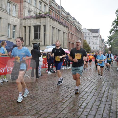 13.09.2026 - Kiel Lauf Yannick Fuchs http://msf.ph/oto/10418304 13.09.2026 10:50:25 Ziel 177, 213, 274, 576, 807, 835, 952, 1008, 1124, 1779, 1980, 3032, 3214, 3216, 3436, 3737, 3769, 3929, 4270, 4743, 4922, 5100, 5456, 6127, 6248, 6250, 6864, 7266, 7520, 7791, 8086, 8365, 8753, 8779, 8865, 8866, 8880, 9148, 9231, 9325, 9434, 10382, 10486, 11080, 11413, 11545, 11614, 12117, 12288, 124, 136, 253, 706, 707, 723, 1008, 1057, 1154, 1401, 1452, 2709, 2733, 2901, 3076, 3889, 4039, 4317, 4714, 4743, 4921, 5115, 5394, 5438, 5685, 5804, 6248, 6250, 6445, 6830, 6831, 8237 meine-sportfotos.de