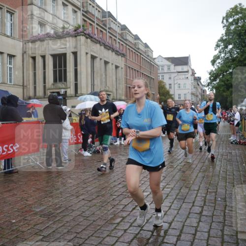 13.09.2026 - Kiel Lauf Yannick Fuchs http://msf.ph/oto/10418324 13.09.2026 10:50:26 Ziel 177, 213, 274, 576, 807, 835, 952, 1124, 1779, 1980, 3032, 3214, 3216, 3436, 3737, 3769, 3929, 4270, 4922, 5100, 5456, 5549, 6127, 6666, 6864, 7266, 7520, 8086, 8365, 8753, 8779, 8865, 8866, 8880, 9148, 9231, 9325, 9433, 9434, 10382, 10486, 11080, 11413, 11545, 11614, 12117, 12288, 12429, 124, 136, 253, 706, 707, 723, 1008, 1057, 1154, 1401, 1452, 2709, 2733, 2901, 3076, 3889, 4039, 4317, 4714, 4743, 4921, 5115, 5394, 5438, 5685, 5804, 6248, 6250, 6445, 6830, 8237 meine-sportfotos.de