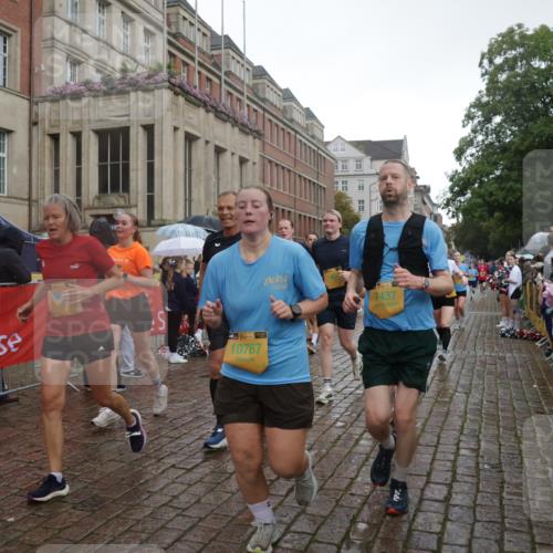 13.09.2026 - Kiel Lauf Yannick Fuchs http://msf.ph/oto/10418347 13.09.2026 10:50:28 Ziel 213, 274, 576, 807, 835, 952, 1124, 1779, 1904, 1980, 3032, 3214, 3216, 3436, 3737, 3769, 3929, 4270, 4922, 5100, 5456, 5549, 5800, 6127, 6666, 6864, 7266, 7520, 8086, 8131, 8365, 8753, 8779, 8865, 8866, 8880, 9148, 9231, 9325, 9433, 9434, 10382, 10486, 11080, 11413, 11614, 12117, 12288, 12429, 124, 136, 177, 253, 706, 707, 723, 1008, 1057, 1154, 1401, 1452, 2709, 2733, 2901, 3076, 3436, 3889, 4039, 4317, 4714, 4743, 4921, 5115, 5394, 5438, 5456, 5685, 5804, 6248, 6250, 6445 meine-sportfotos.de