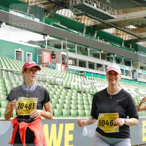 13.09.2026 - 21. swb-Marathon Bremen Michael Burmester http://msf.ph/oto/10418474 13.09.2026 10:43:11 Laufen im Stadion 10002, 10004, 10005, 10148, 10271, 10303, 10325, 10330, 10335, 10361, 10362, 10395, 10396, 10402, 10459, 10462, 10474, 10490, 10491, 10513, 10519, 10546, 10557, 10572, 10605, 10606, 10665, 10752, 10756, 10773, 10784, 10805, 10854, 10880, 10882, 10899, 10900, 10909, 10963, 10977, 11026, 11027, 11041, 11078, 11084, 11085, 11090, 11097, 11098, 11140, 11173, 11192, 11217, 11264, 11274, 11333, 11337, 11448, 11456, 11461, 11482 meine-sportfotos.de