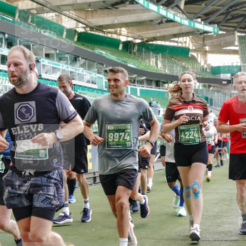 13.09.2026 - 21. swb-Marathon Bremen Michael Burmester http://msf.ph/oto/10418481 13.09.2026 13:20:35 Laufen im Stadion 333, 464, 512, 620, 704, 782, 938, 1066, 1129, 1156, 1158, 1177, 1316, 1409, 1439, 1446, 1676, 1697, 1756, 1808, 1815, 1846, 1916, 2010, 2028, 2064, 2139, 2201, 2240, 2258, 2278, 2315, 2349, 2394, 2395, 2414, 2417, 2437, 2501, 2519, 2533, 2551, 2588, 2626, 2689, 2694, 2695, 2702, 2703, 2722, 2736, 2756, 2793, 2843, 2886, 3004, 3010, 3017, 3018, 3031, 3035, 3036, 3037, 3046, 3059, 3070, 3074, 3102, 3116, 3139, 3144, 3189, 3243, 3263, 3264, 3310, 3315 meine-sportfotos.de