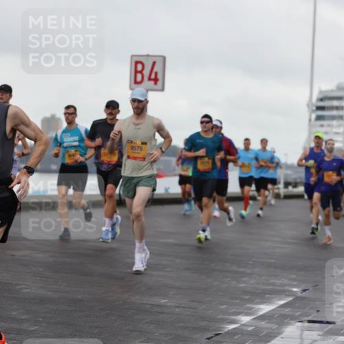 13.09.2026 - Kiel Lauf Andreas Tolksdorf http://msf.ph/oto/10418493 13.09.2026 10:57:09 Kiellinie 4, 1, 38, 1970, 9575, 2572 meine-sportfotos.de