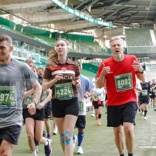 13.09.2026 - 21. swb-Marathon Bremen Michael Burmester http://msf.ph/oto/10418507 13.09.2026 13:20:36 Laufen im Stadion 333, 464, 512, 620, 704, 782, 938, 1066, 1129, 1156, 1158, 1177, 1316, 1409, 1439, 1446, 1676, 1697, 1756, 1808, 1815, 1846, 1916, 2010, 2028, 2064, 2139, 2201, 2240, 2258, 2278, 2315, 2349, 2394, 2395, 2414, 2417, 2437, 2501, 2519, 2533, 2551, 2588, 2626, 2689, 2694, 2695, 2702, 2703, 2722, 2736, 2756, 2793, 2843, 2886, 3004, 3010, 3017, 3018, 3031, 3035, 3036, 3037, 3046, 3059, 3070, 3074, 3102, 3116, 3139, 3144, 3243, 3263, 3264, 3310, 3315 meine-sportfotos.de