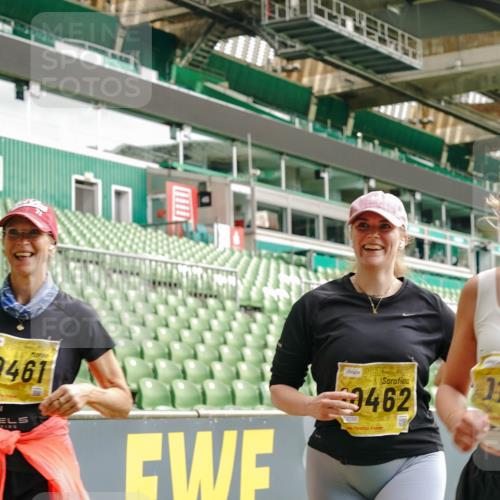 13.09.2026 - 21. swb-Marathon Bremen Michael Burmester http://msf.ph/oto/10418514 13.09.2026 10:43:11 Laufen im Stadion 10002, 10004, 10005, 10148, 10271, 10303, 10325, 10330, 10335, 10361, 10362, 10395, 10396, 10402, 10459, 10462, 10474, 10490, 10491, 10513, 10519, 10546, 10557, 10572, 10605, 10606, 10665, 10752, 10756, 10773, 10784, 10805, 10854, 10880, 10882, 10899, 10900, 10909, 10963, 10977, 11026, 11027, 11041, 11078, 11084, 11085, 11090, 11097, 11098, 11140, 11173, 11192, 11217, 11264, 11274, 11333, 11337, 11448, 11456, 11461, 11482 meine-sportfotos.de
