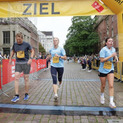 13.09.2026 - Kiel Lauf Yannick Fuchs http://msf.ph/oto/10418549 13.09.2026 09:39:56 Ziel 2123, 2510, 4605, 6209, 8620, 9367, 10031, 11034, 3522, 4090, 4104, 4862, 8591, 8807, 9351, 9444, 9782, 10303, 10769, 12172, 1120, 2546, 3416, 5081, 5946, 10413, 10825, 11410, 12715, 5272, 5398, 5869, 7216, 7431, 12833 meine-sportfotos.de