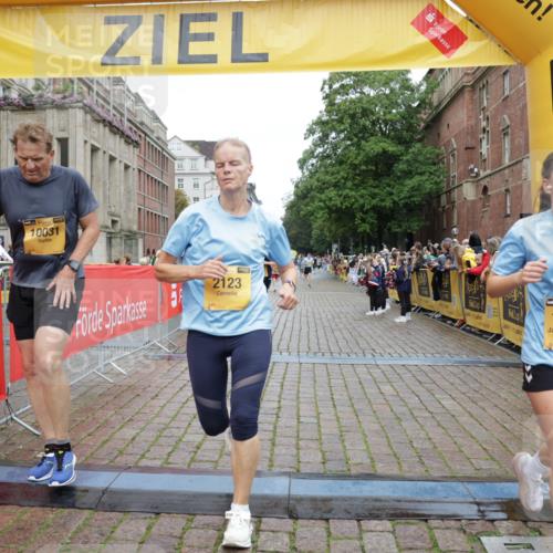 13.09.2026 - Kiel Lauf Yannick Fuchs http://msf.ph/oto/10418565 13.09.2026 09:39:57 Ziel 2123, 2510, 3416, 4605, 5946, 6209, 8620, 9367, 10031, 11034, 2510, 3522, 4090, 4104, 4605, 4862, 8591, 8807, 9351, 9367, 9444, 9782, 10303, 10769, 12172, 1120, 2546, 3724, 5081, 10413, 10418, 10825, 11410, 12715, 5272, 5398, 7216, 8591, 12833 meine-sportfotos.de